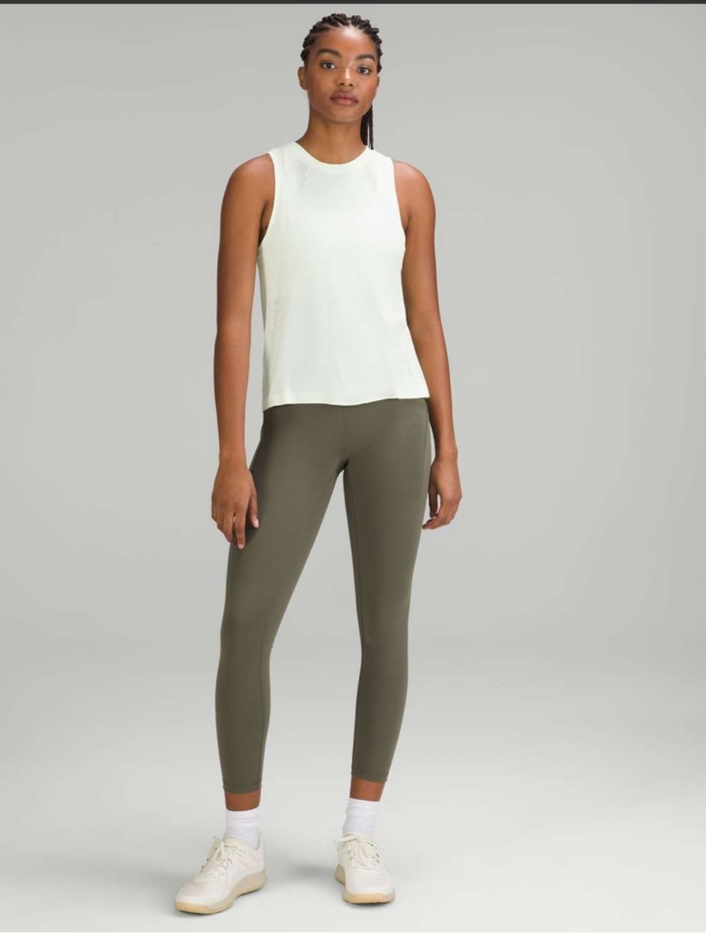 Lululemon train to be white high neck tank top sleeveless size 2